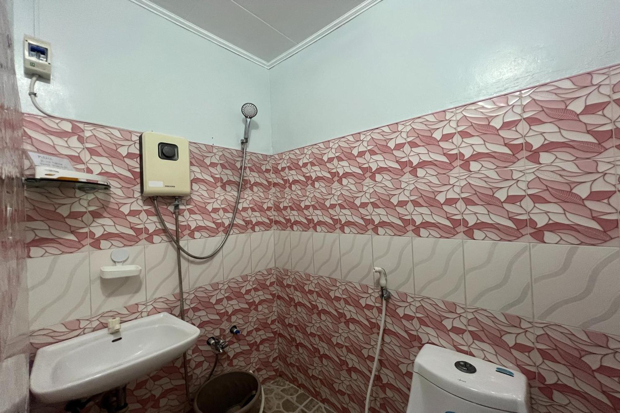 ホテル Fnt Transient House Near Hundred Islands アラミノス エクステリア 写真
